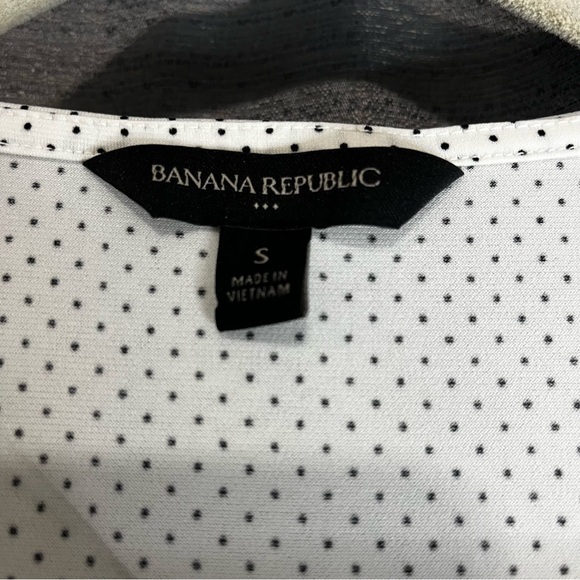 Banana Republic Wrap Blouse Top White Black Polka Dot Cap Sleeve - Picture 2 of 7